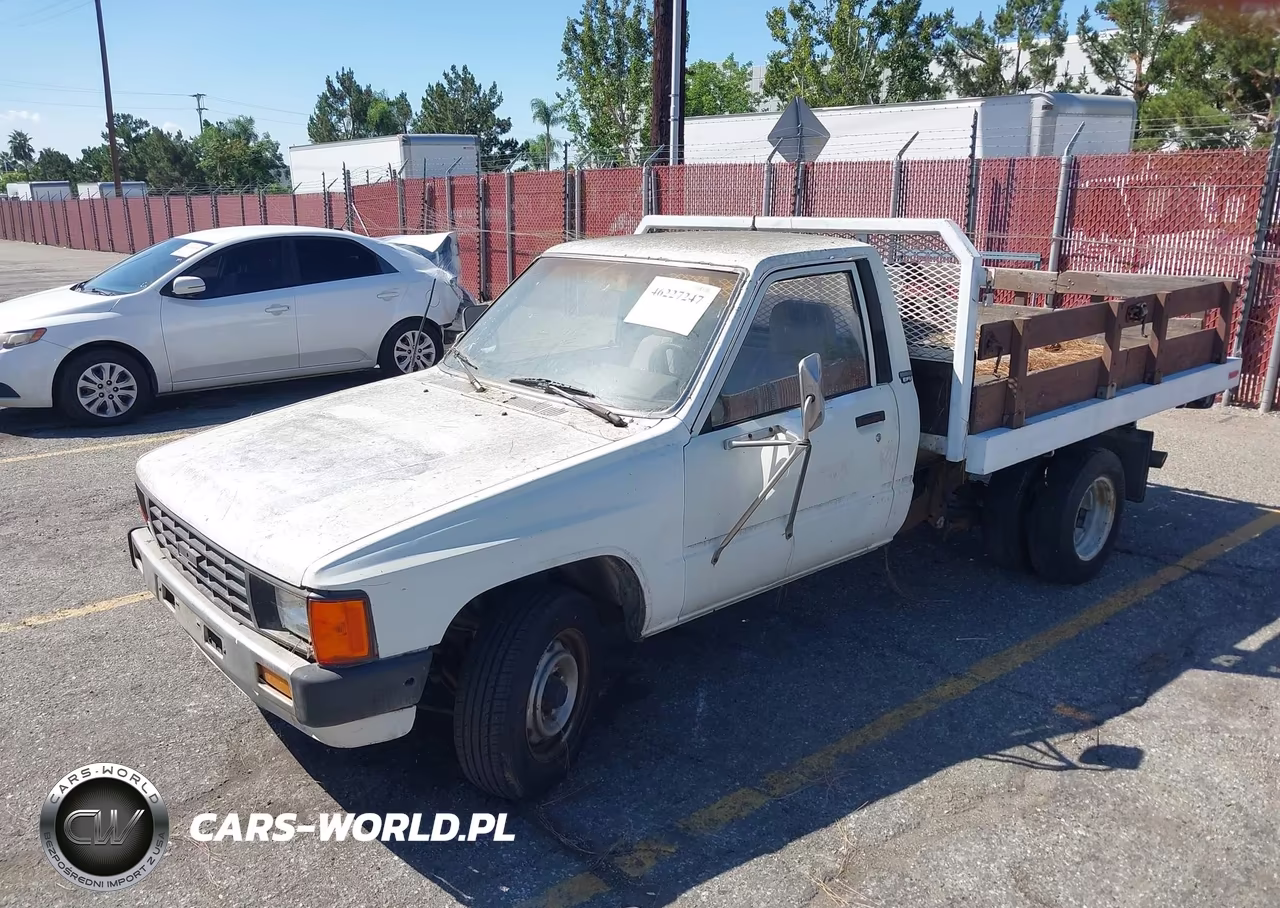 1986 Toyota Pickup Cab Chassis Rn55 VIN:JT5RN55R0G7003779 - 2