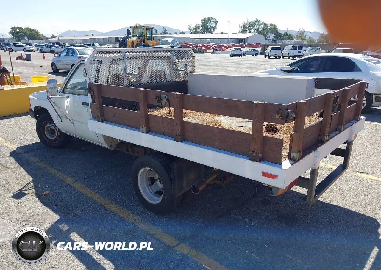 1986 Toyota Pickup Cab Chassis Rn55 VIN:JT5RN55R0G7003779 - 3