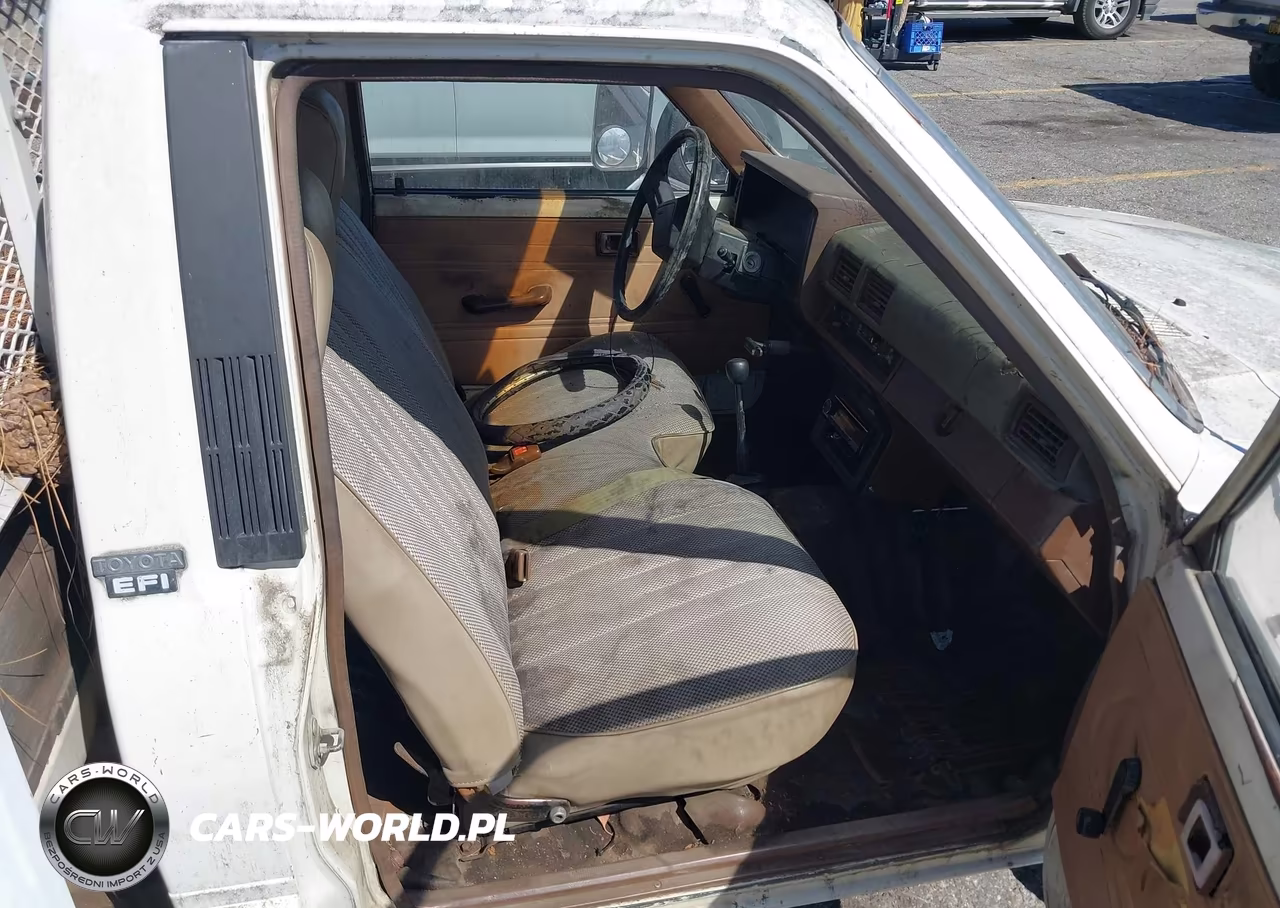 1986 Toyota Pickup Cab Chassis Rn55 VIN:JT5RN55R0G7003779 - 5