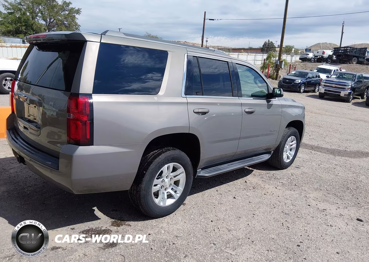 2017 Chevrolet Tahoe Ls VIN:1GNSKAEC9HR293553 - 4