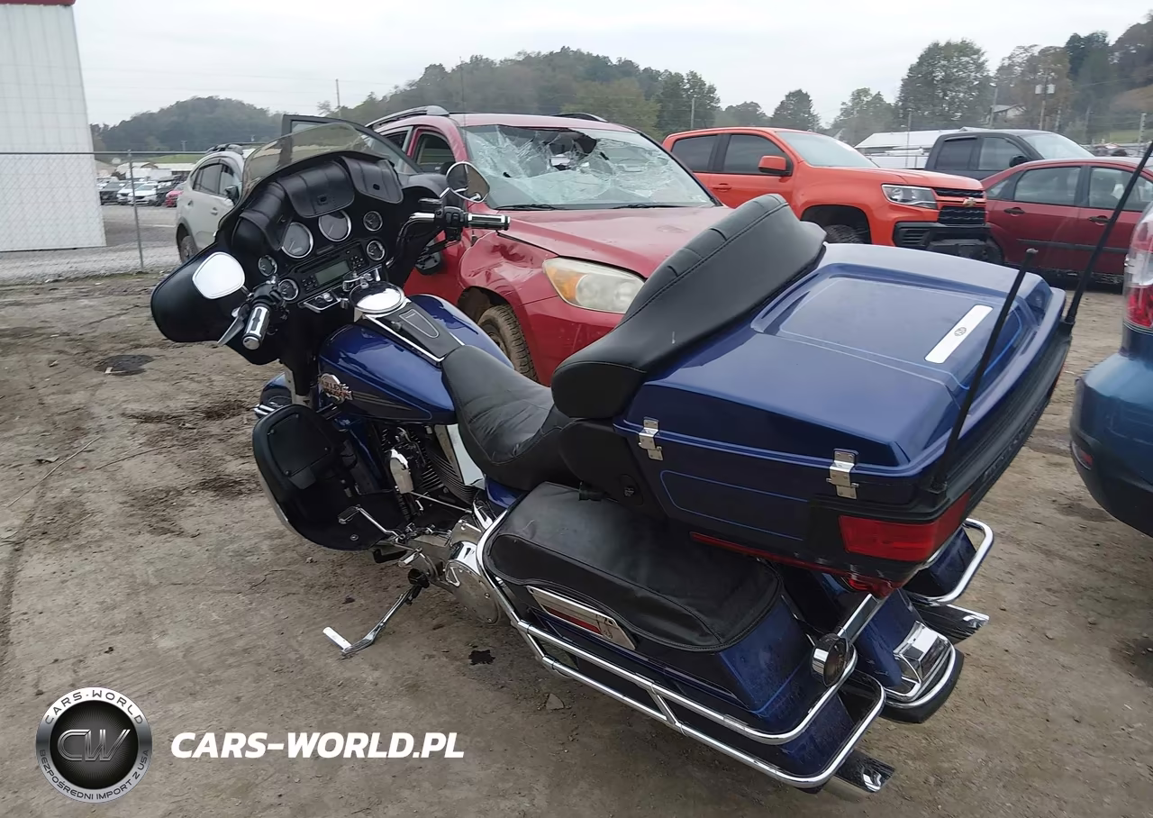 2007 Harley-Davidson Flhtcui VIN:1HD1FC4197Y605913 - 3
