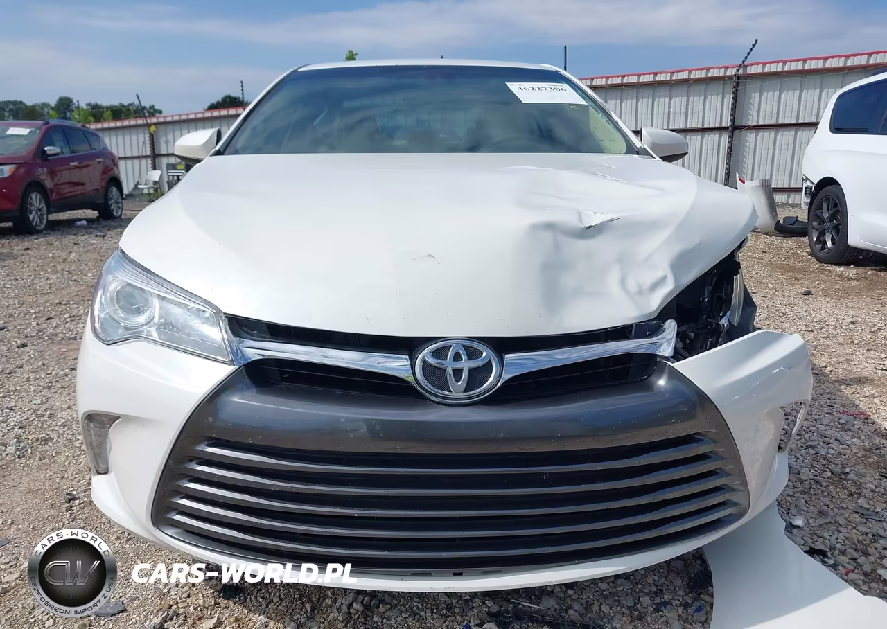 2015 Toyota Camry Xle VIN:4T1BF1FK2FU101995 - 12