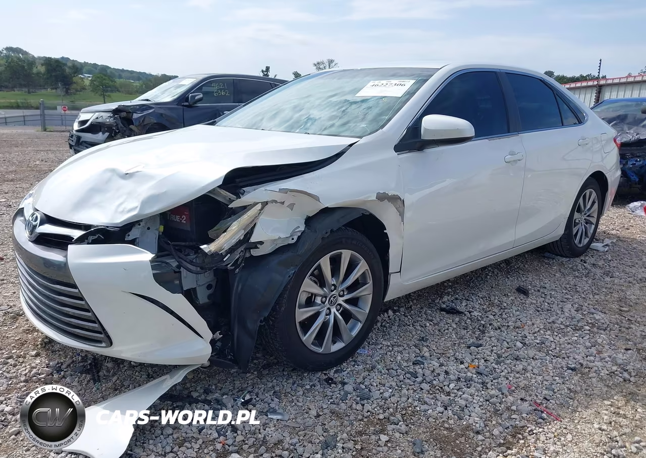 2015 Toyota Camry Xle VIN:4T1BF1FK2FU101995 - 2