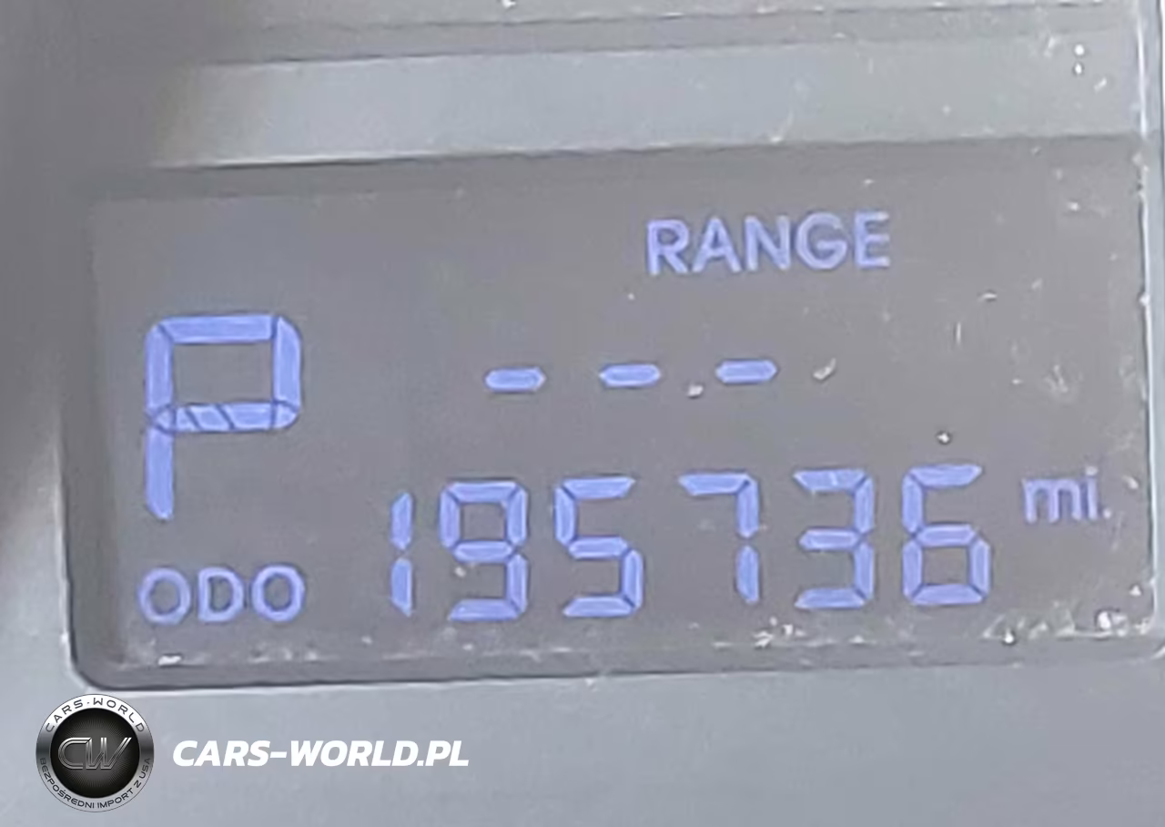 2010 Hyundai Genesis 3.8 Grand Touring VIN:KMHHU6KH7AU021477 - 16