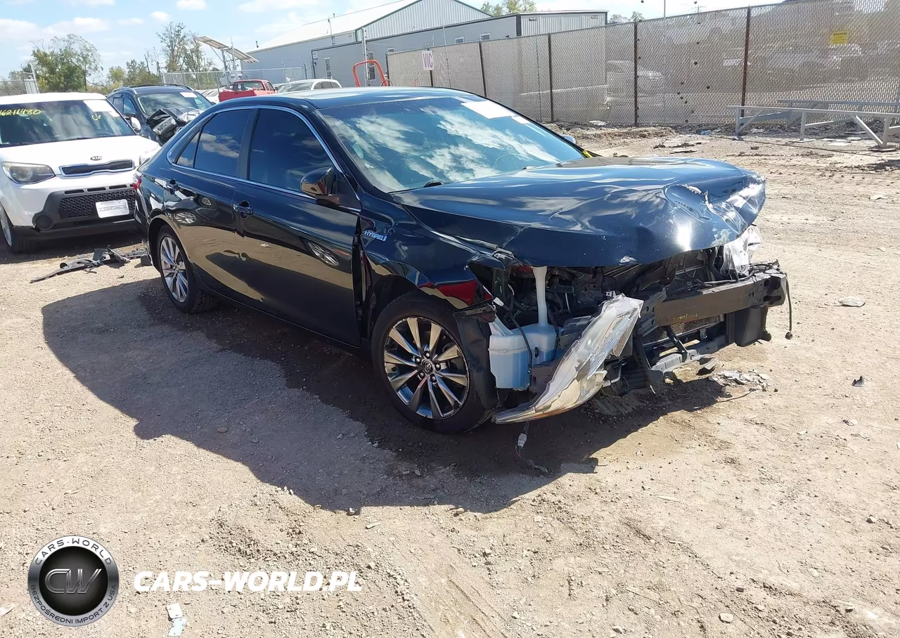 2015 Toyota Camry Hybrid Xle