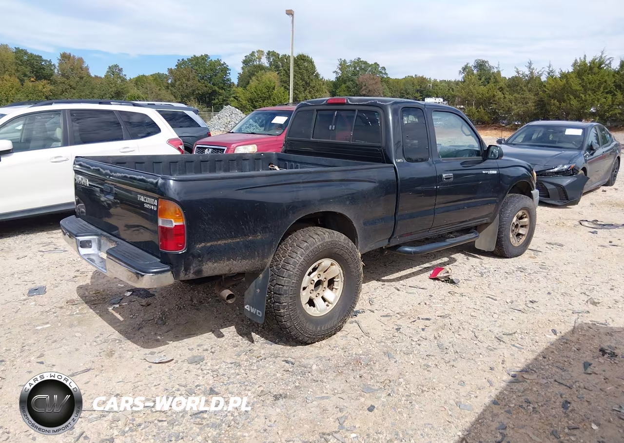 2000 Toyota Tacoma Base V6 VIN:4TAWN72N5YZ615501 - 4