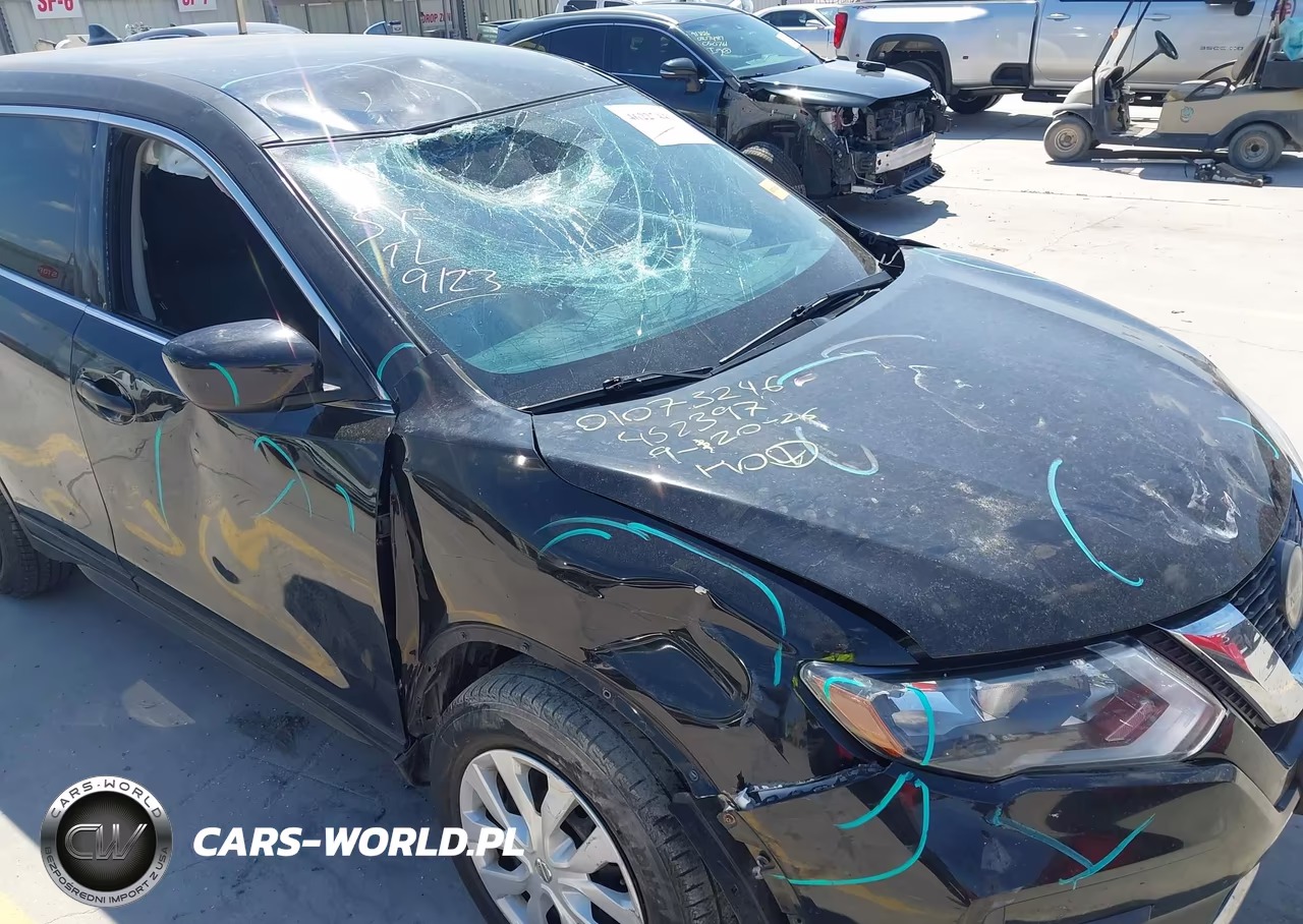 2018 Nissan Rogue S VIN:JN8AT2MT0JW452397 - 13