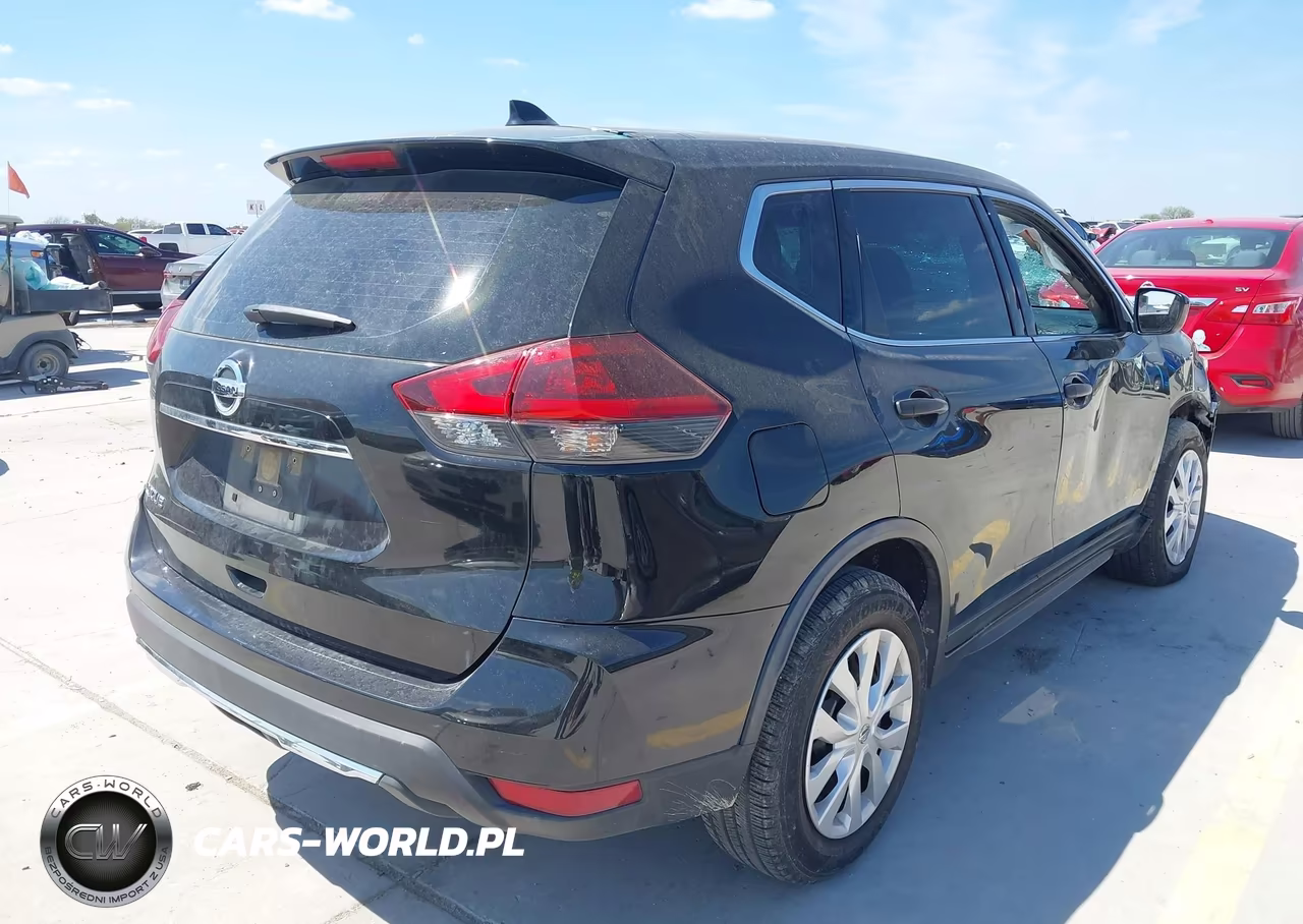 2018 Nissan Rogue S VIN:JN8AT2MT0JW452397 - 4
