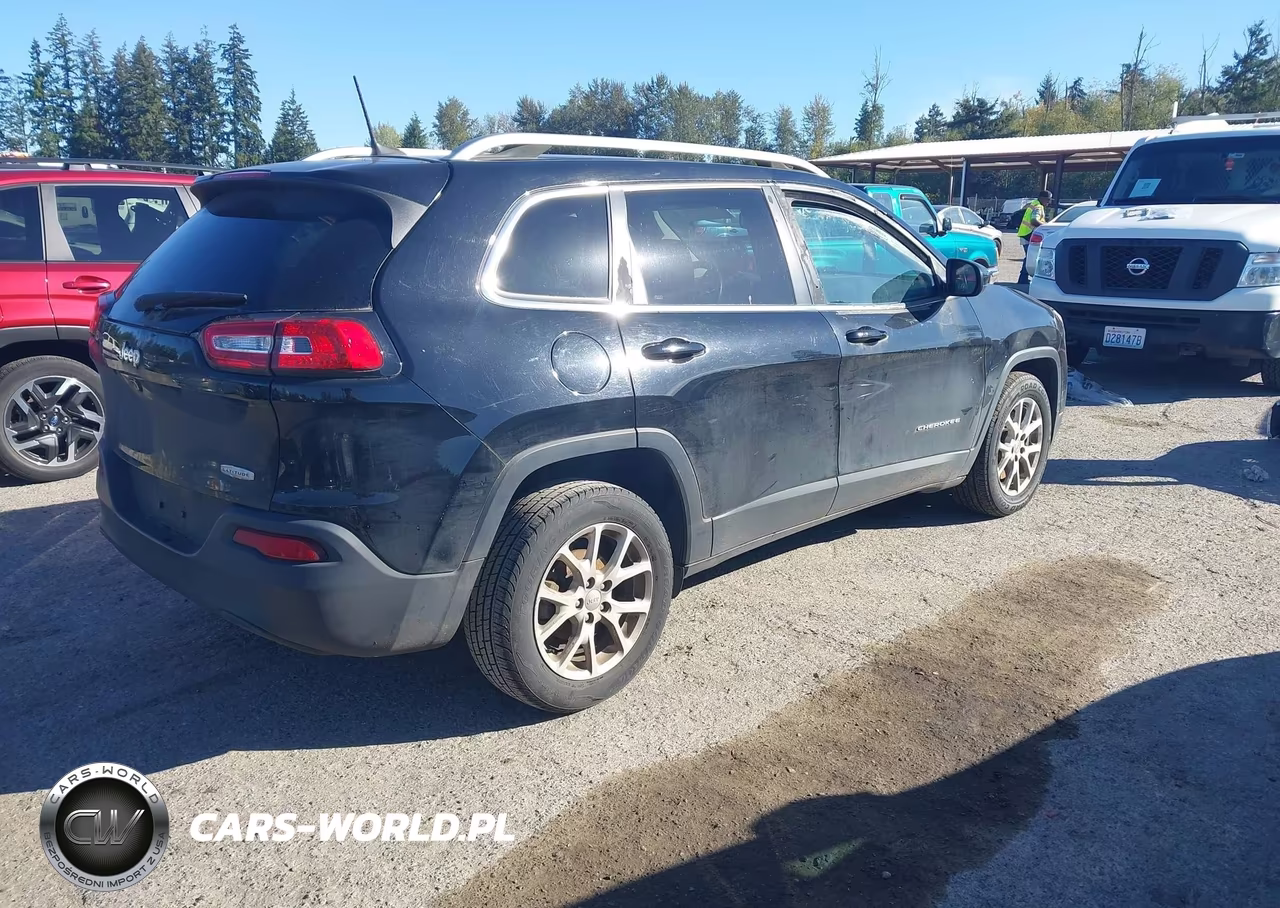 2017 Jeep Cherokee VIN:1C4PJLLB5JD606124 - 4