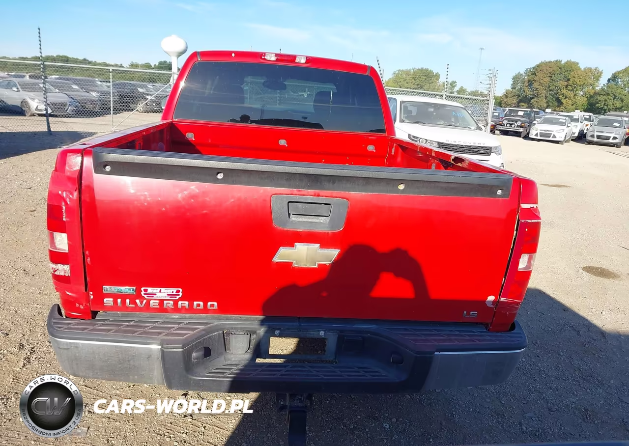 2011 Chevrolet Silverado 1500 Ls VIN:1GCRKREA5BZ262098 - 16
