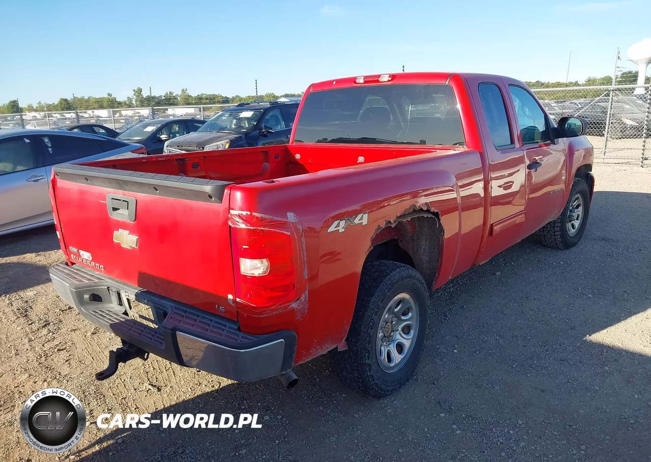 2011 Chevrolet Silverado 1500 Ls VIN:1GCRKREA5BZ262098 - 4