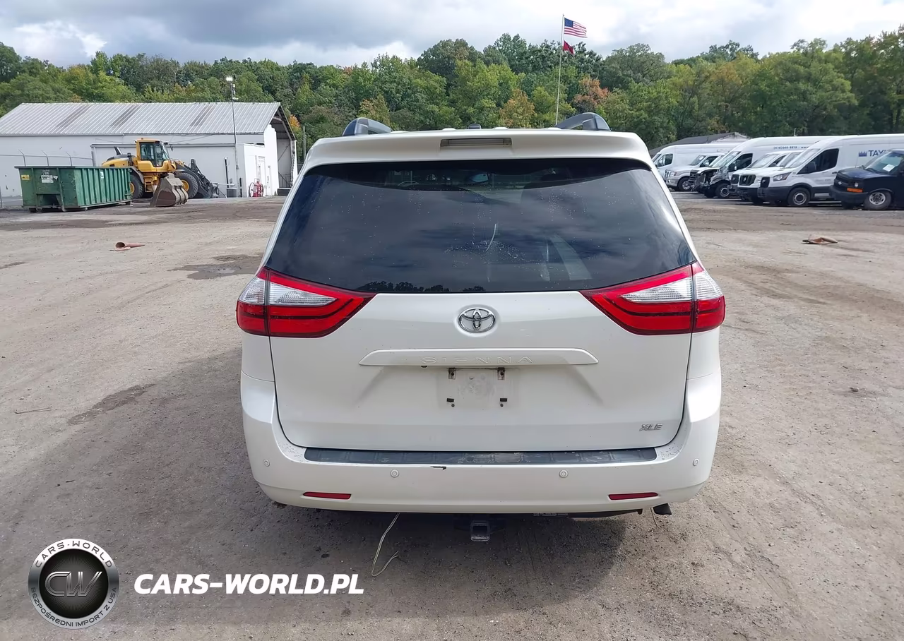 2016 Toyota Sienna Xle 8 Passenger VIN:5TDYK3DC0GS712812 - 17