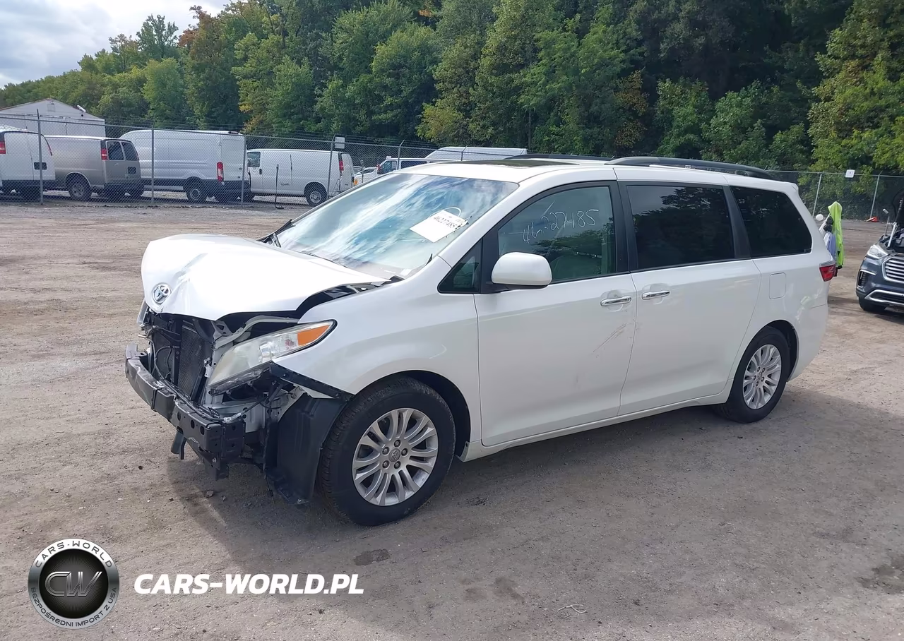 2016 Toyota Sienna Xle 8 Passenger VIN:5TDYK3DC0GS712812 - 2