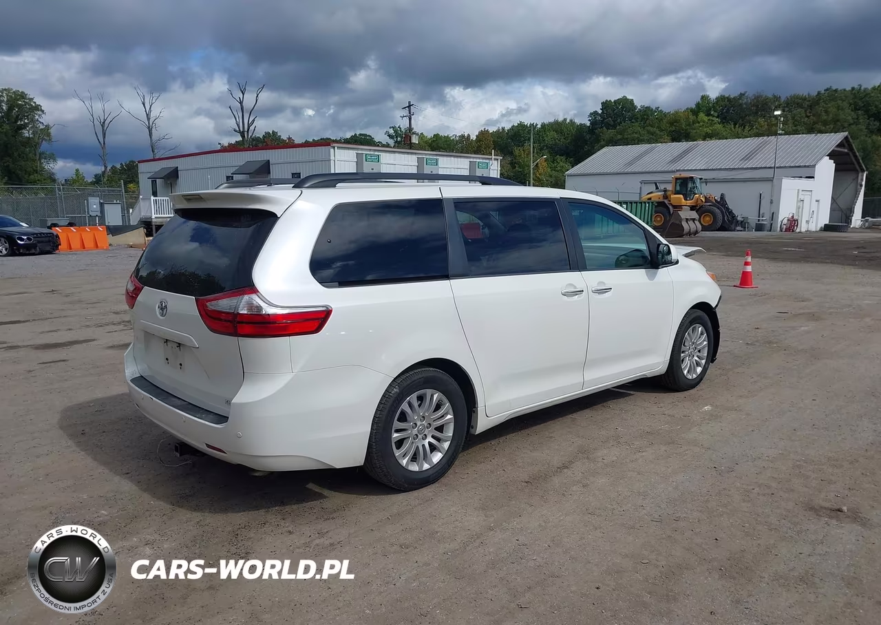 2016 Toyota Sienna Xle 8 Passenger VIN:5TDYK3DC0GS712812 - 4