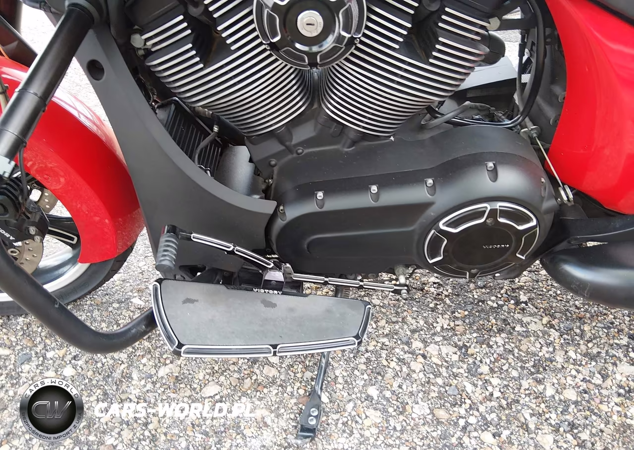 2016 Victory Motorcycles Cross Country Abs VIN:5VPDW36N8G3048750 - 9