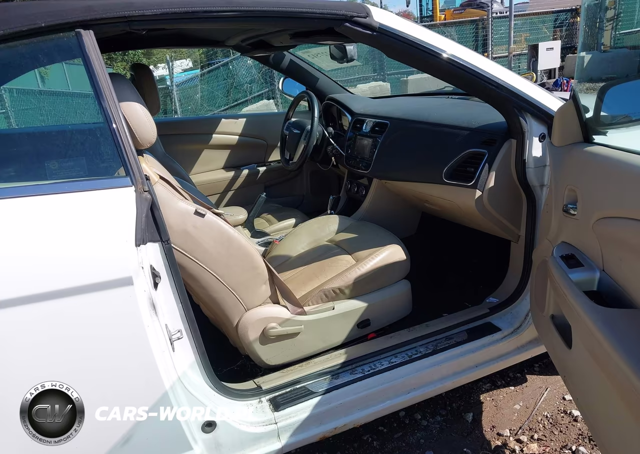 2011 Chrysler 200 Limited VIN:1C3BC7EGXBN601084 - 5