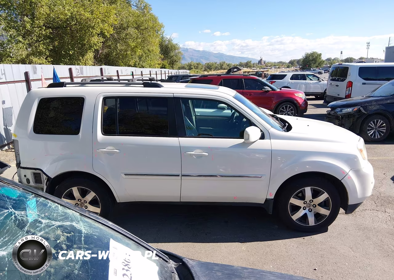 2013 Honda Pilot Touring VIN:5FNYF4H93DB025414 - 13