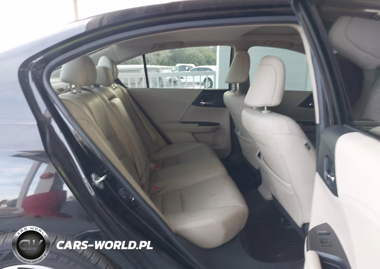 2017 Honda Accord Hybrid Touring VIN:JHMCR6F71HC000835 - 8
