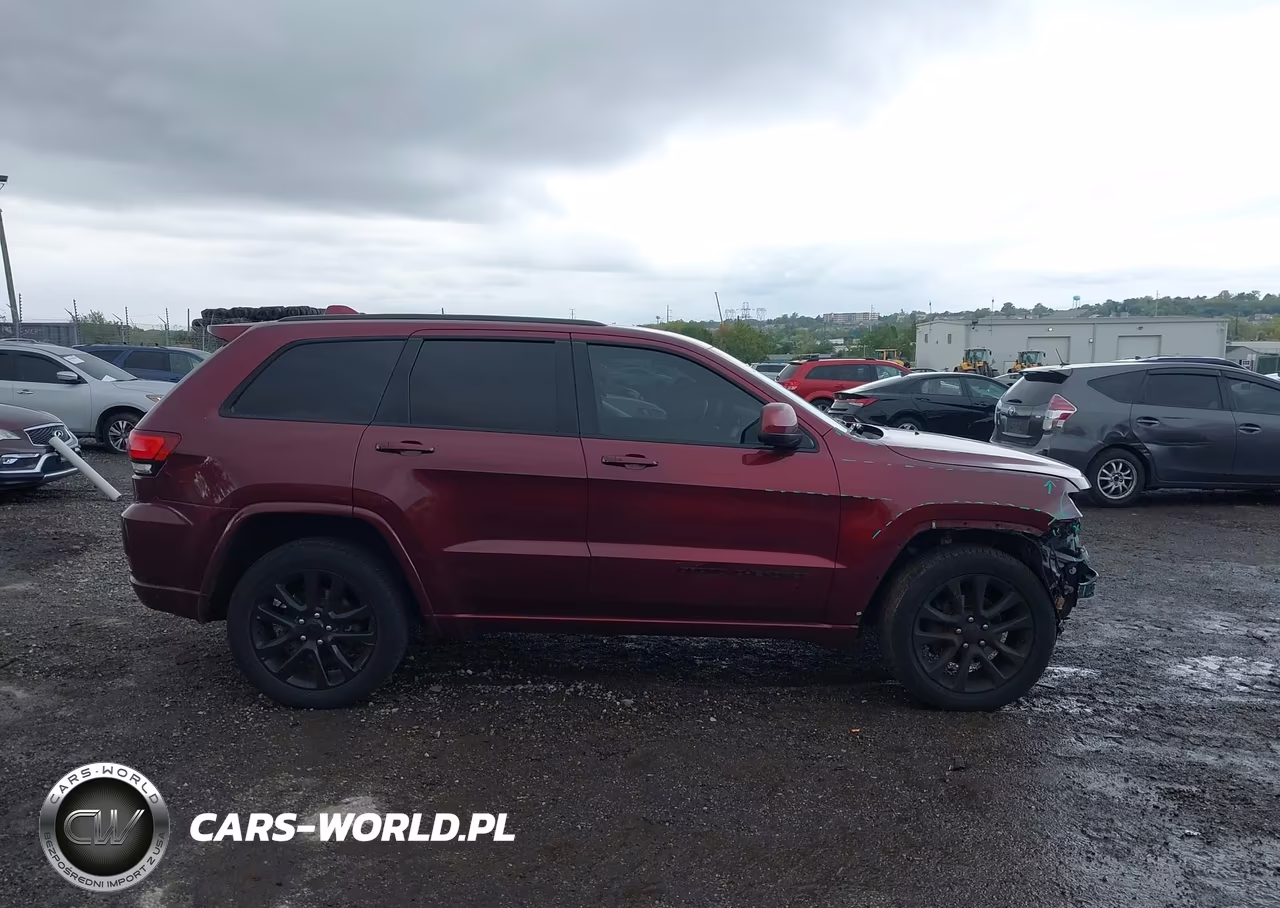 2019 Jeep Grand Cherokee Altitude 4X4 VIN:1C4RJFAG7KC566127 - 14