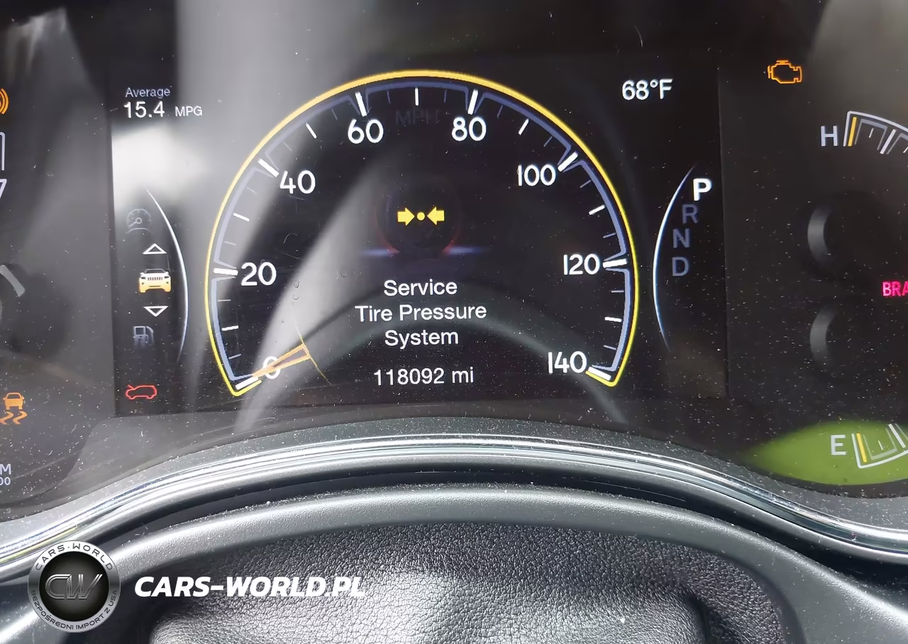 2019 Jeep Grand Cherokee Altitude 4X4 VIN:1C4RJFAG7KC566127 - 16