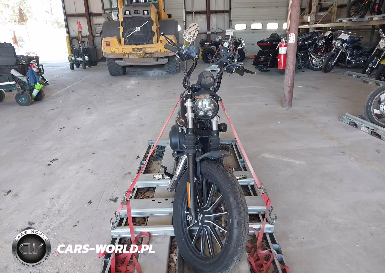 2014 Harley-Davidson Xl883 Iron 883 VIN:1HD4LE214EC419114 - 5