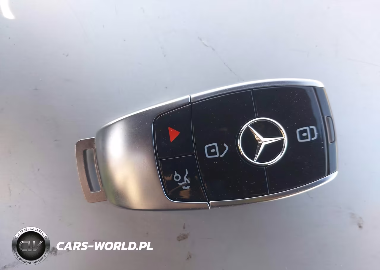 2018 Mercedes-Benz E 300 VIN:WDDZF4JB5JA378085 - 11