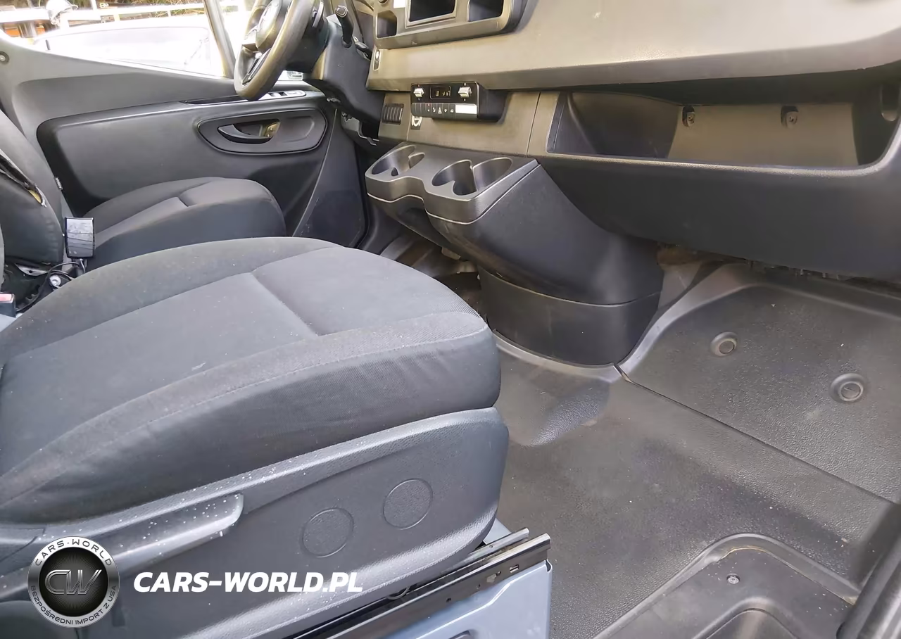 2019 Mercedes-Benz Sprinter 2500 High Roof V6 VIN:WD4PF1CD6KP152673 - 5