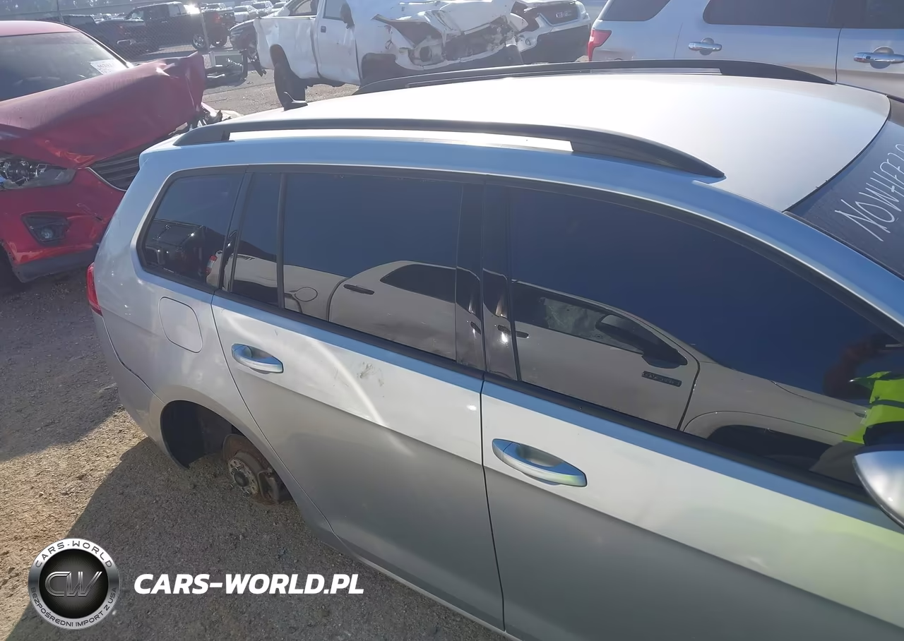 2017 Volkswagen Golf Sportwagen VIN:3VWC17AU5HM527008 - 12