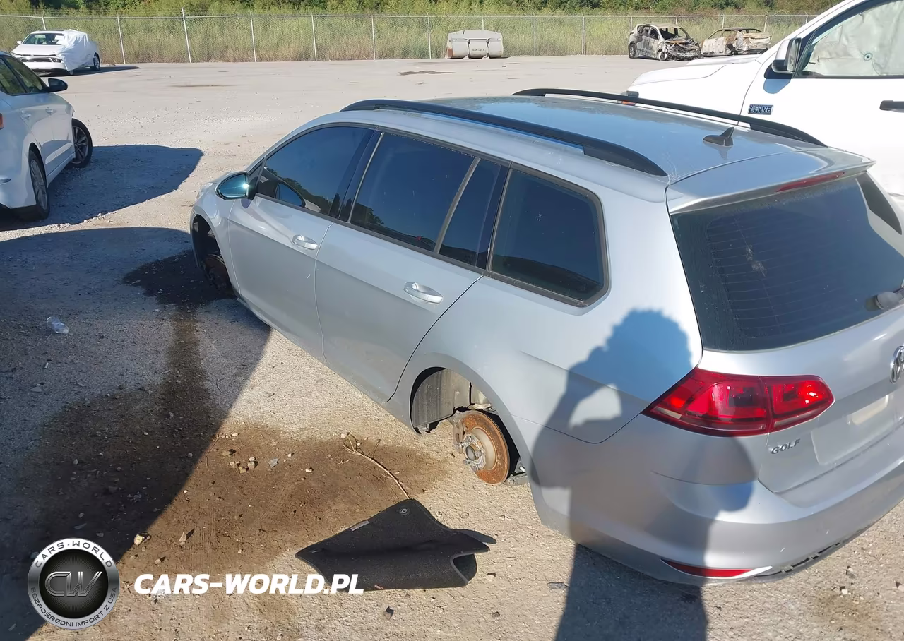2017 Volkswagen Golf Sportwagen VIN:3VWC17AU5HM527008 - 3