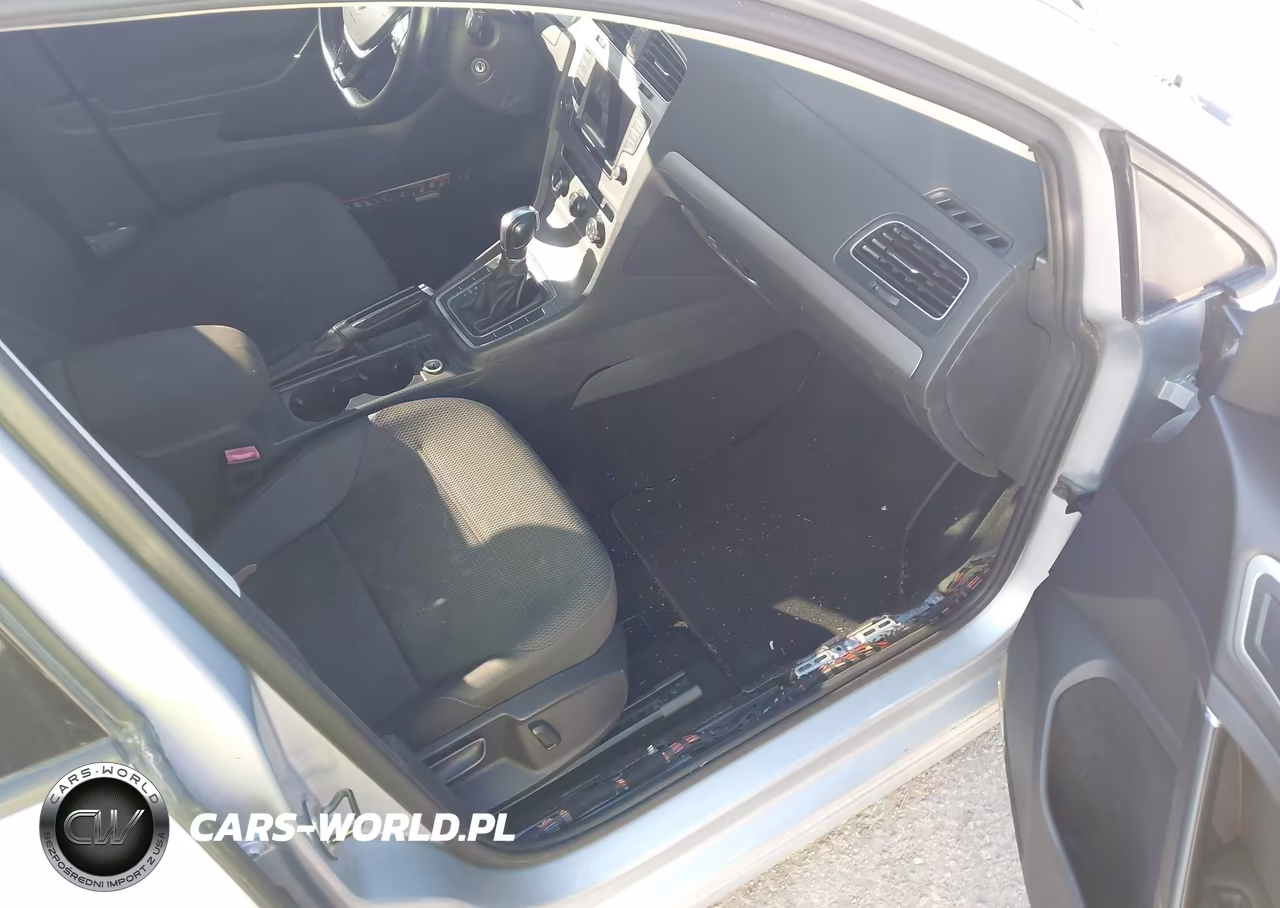 2017 Volkswagen Golf Sportwagen VIN:3VWC17AU5HM527008 - 5
