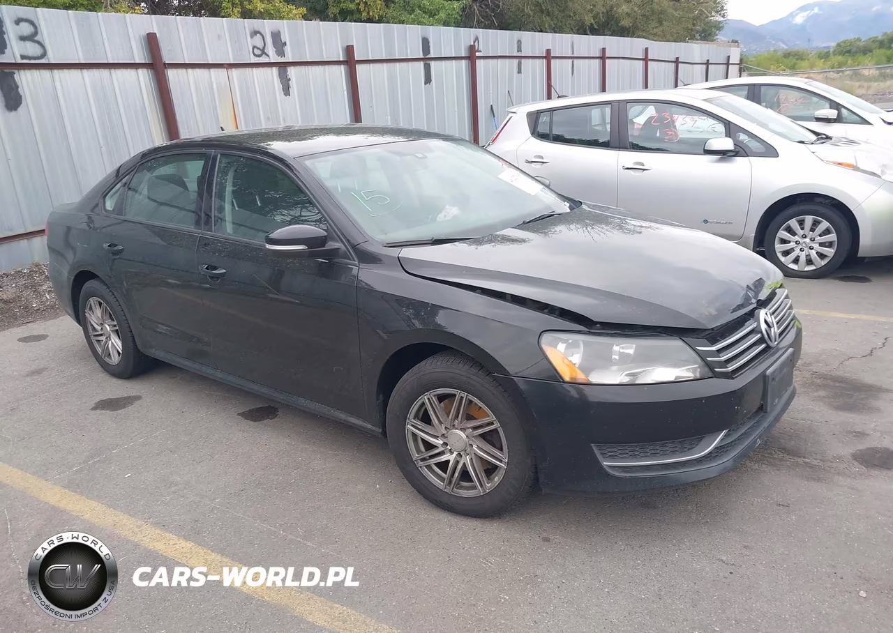 2015 Volkswagen Passat 1.8T S – zdjęcie 1 z 12