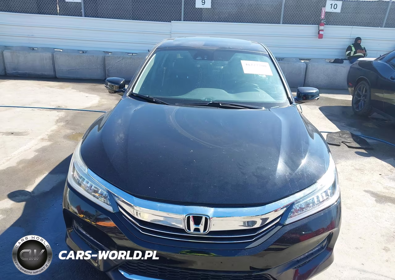 2017 Honda Accord Touring V6 VIN:1HGCR3F91HA021196 - 12