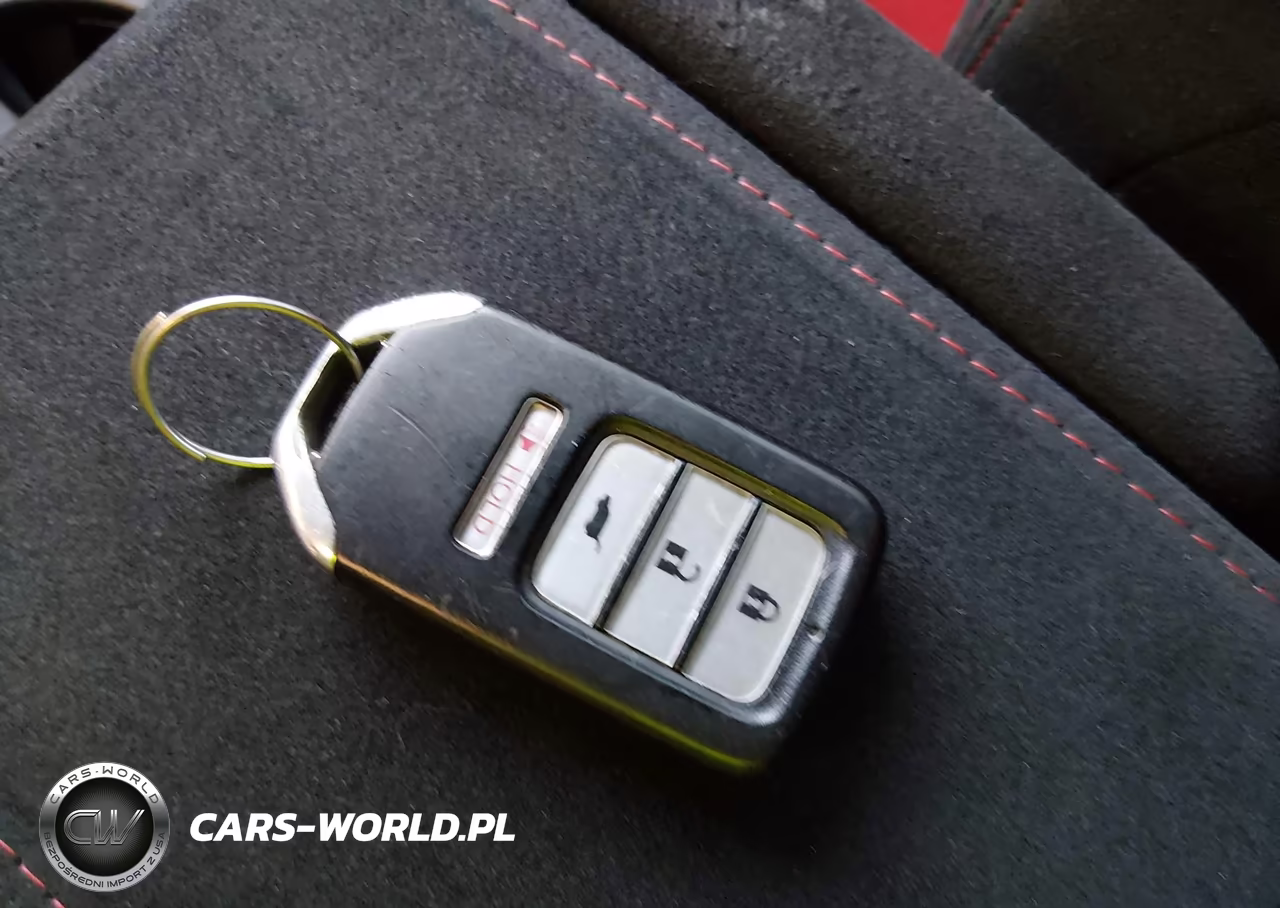 2019 Honda Civic Type-R Touring VIN:SHHFK8G70KU201177 - 11