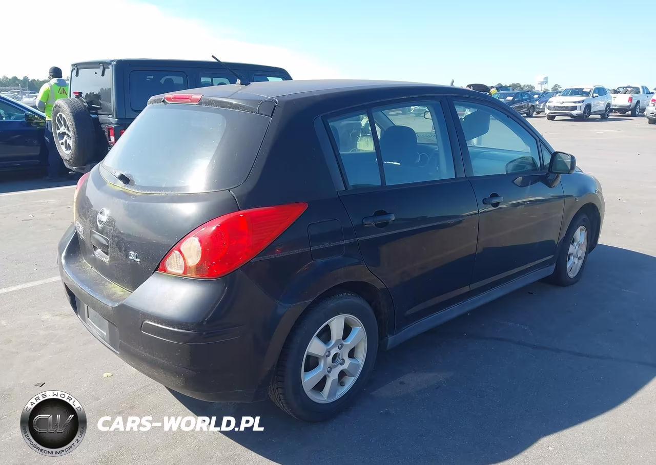 2009 Nissan Versa 1.8Sl VIN:3N1BC13E09L418817 - 4