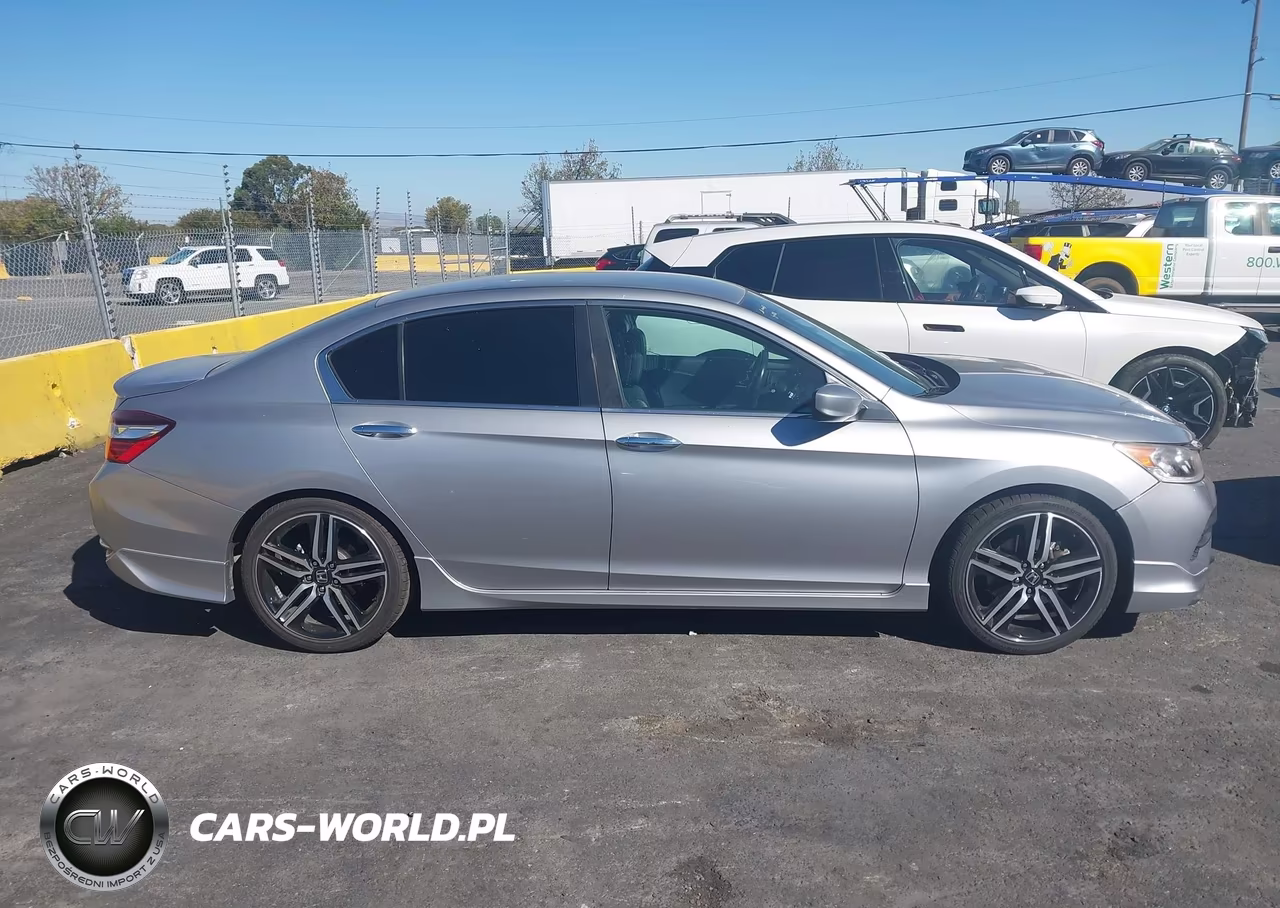 2016 Honda Accord Sport VIN:1HGCR2F52GA234020 - 13