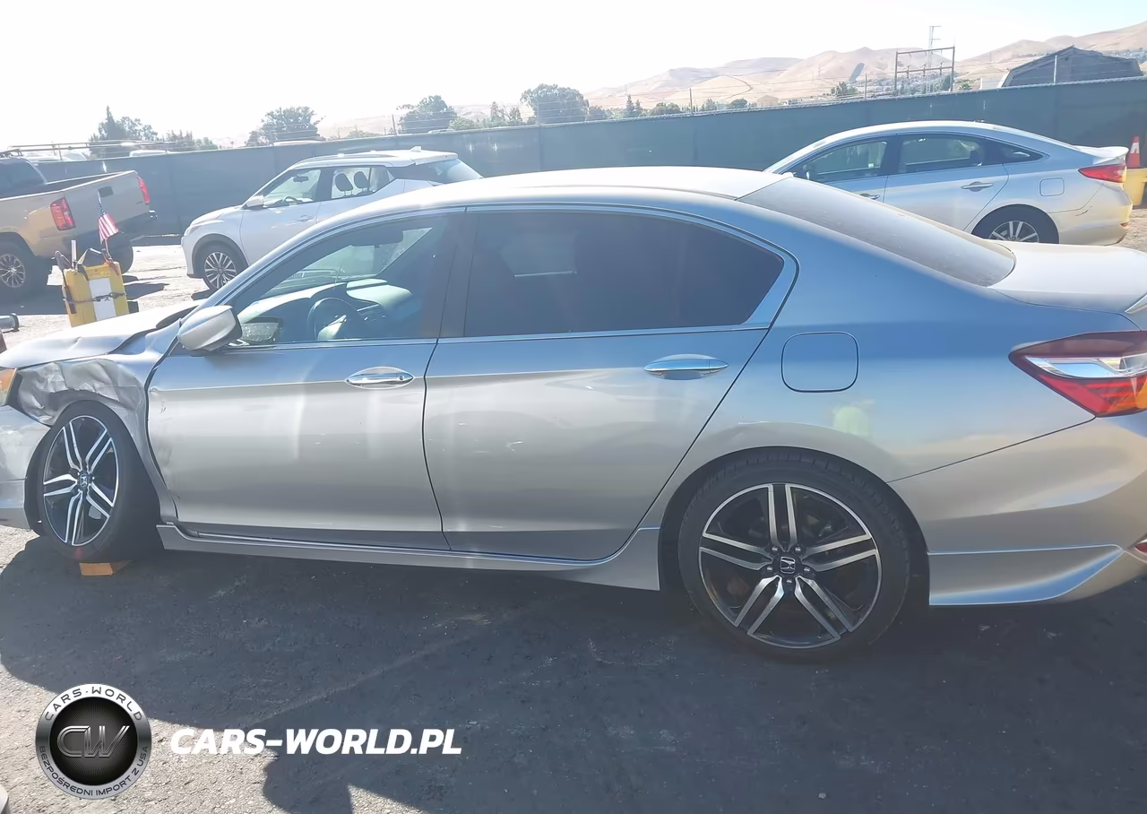 2016 Honda Accord Sport VIN:1HGCR2F52GA234020 - 14