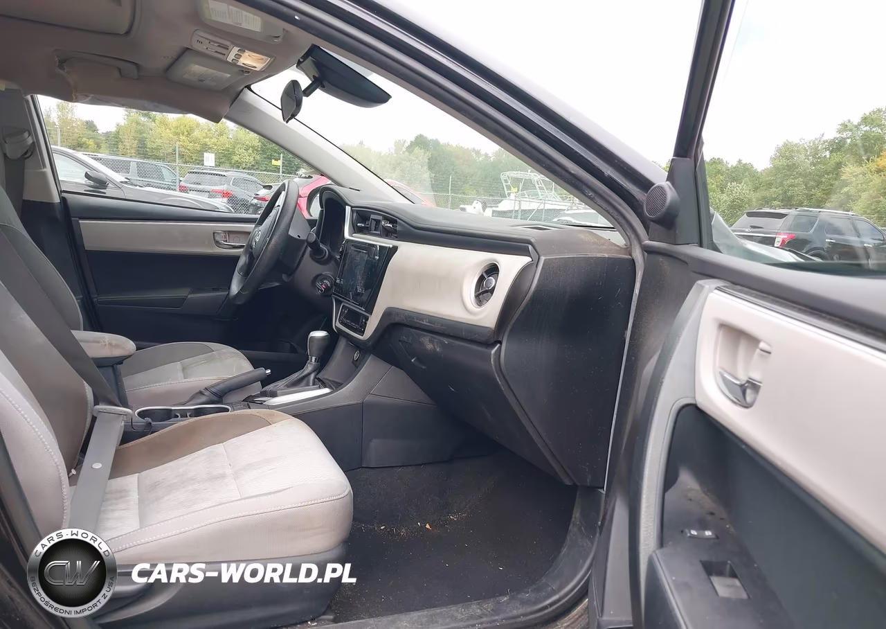2017 Toyota Corolla Le VIN:2T1BURHE8HC752449 - 5