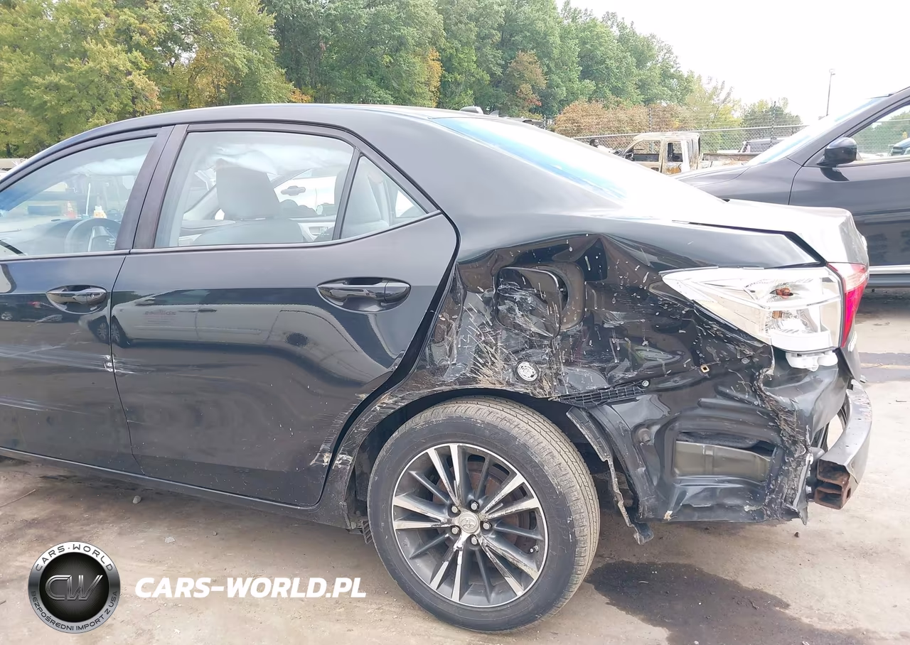 2017 Toyota Corolla Le VIN:2T1BURHE8HC752449 - 6