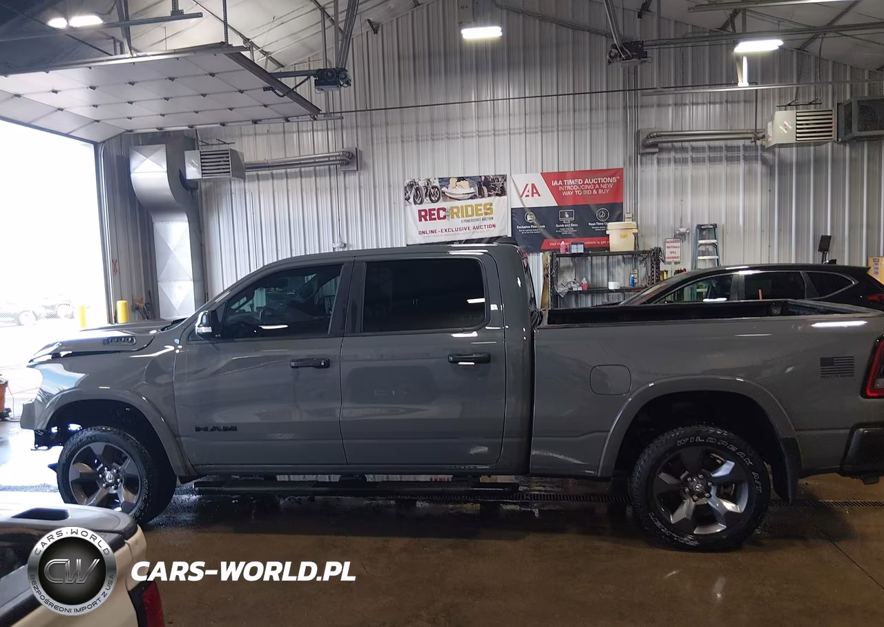 2020 Ram 1500 Big Horn 4X4 6'4 Box VIN:1C6SRFMT1LN378798 - 15