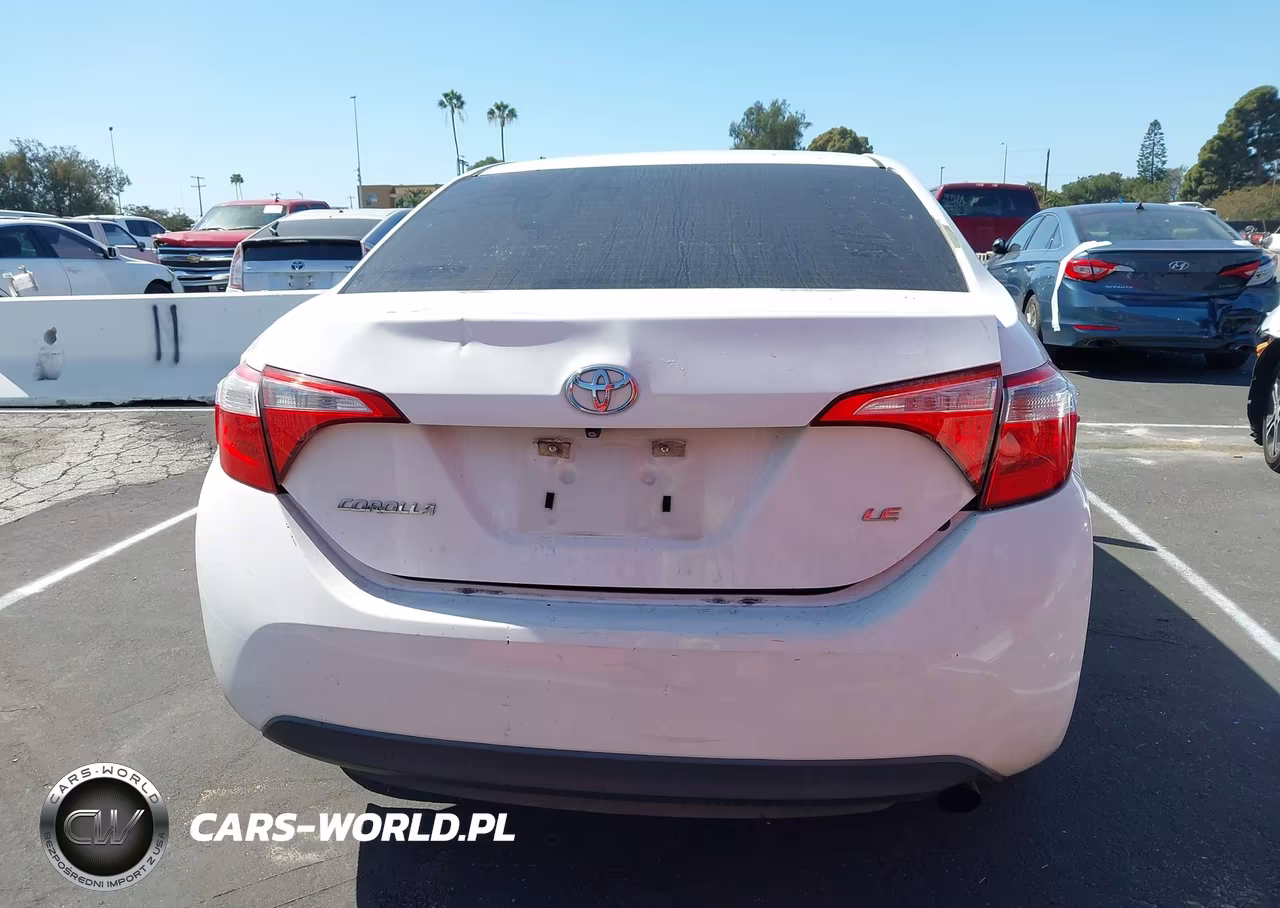 2015 Toyota Corolla Le Plus VIN:5YFBURHE7FP316981 - 17