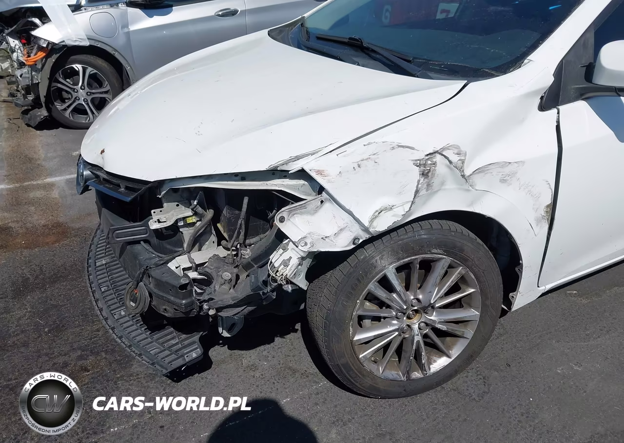 2015 Toyota Corolla Le Plus VIN:5YFBURHE7FP316981 - 6