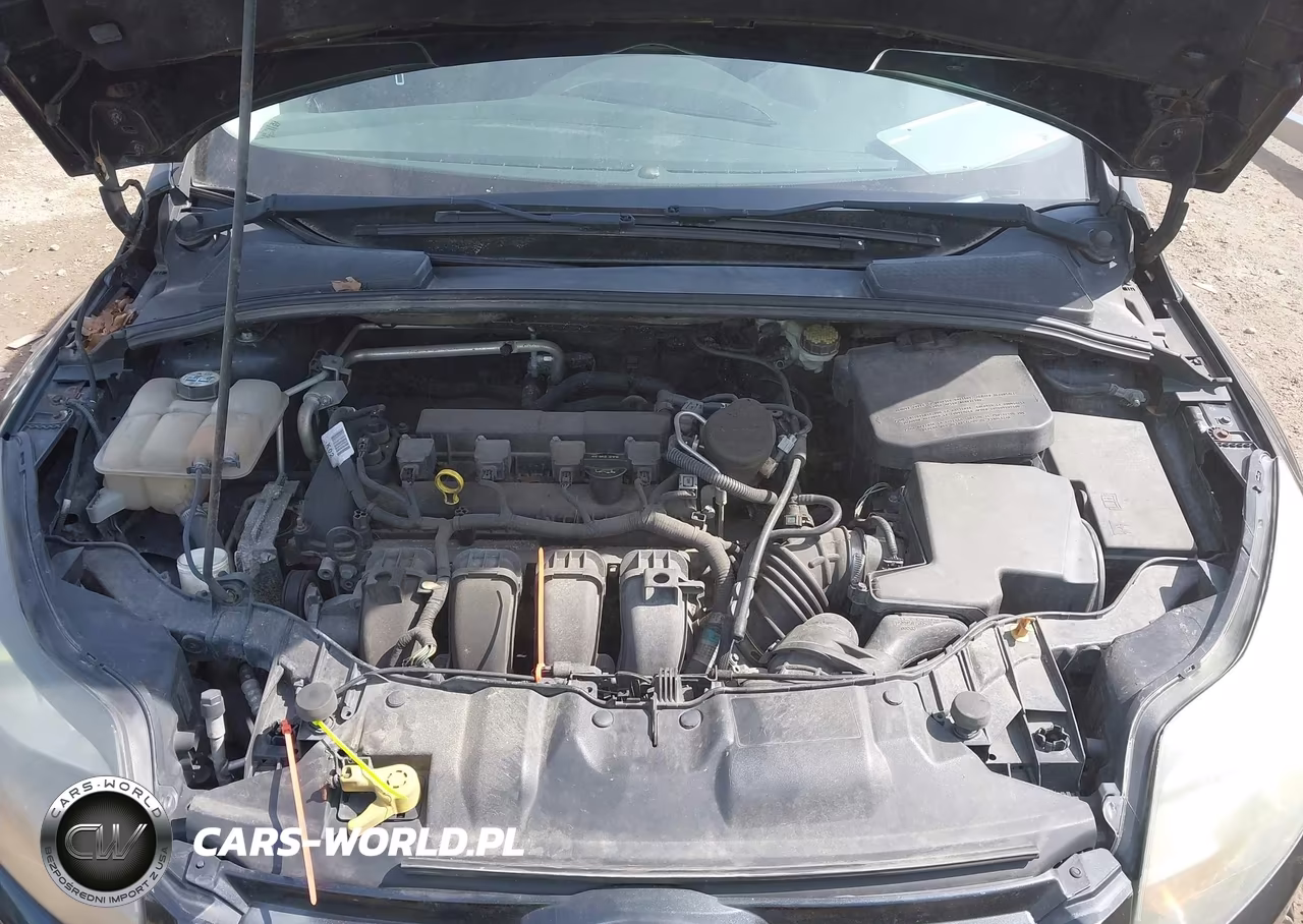 2012 Ford Focus Titanium VIN:1FAHP3J23CL370416 - 10