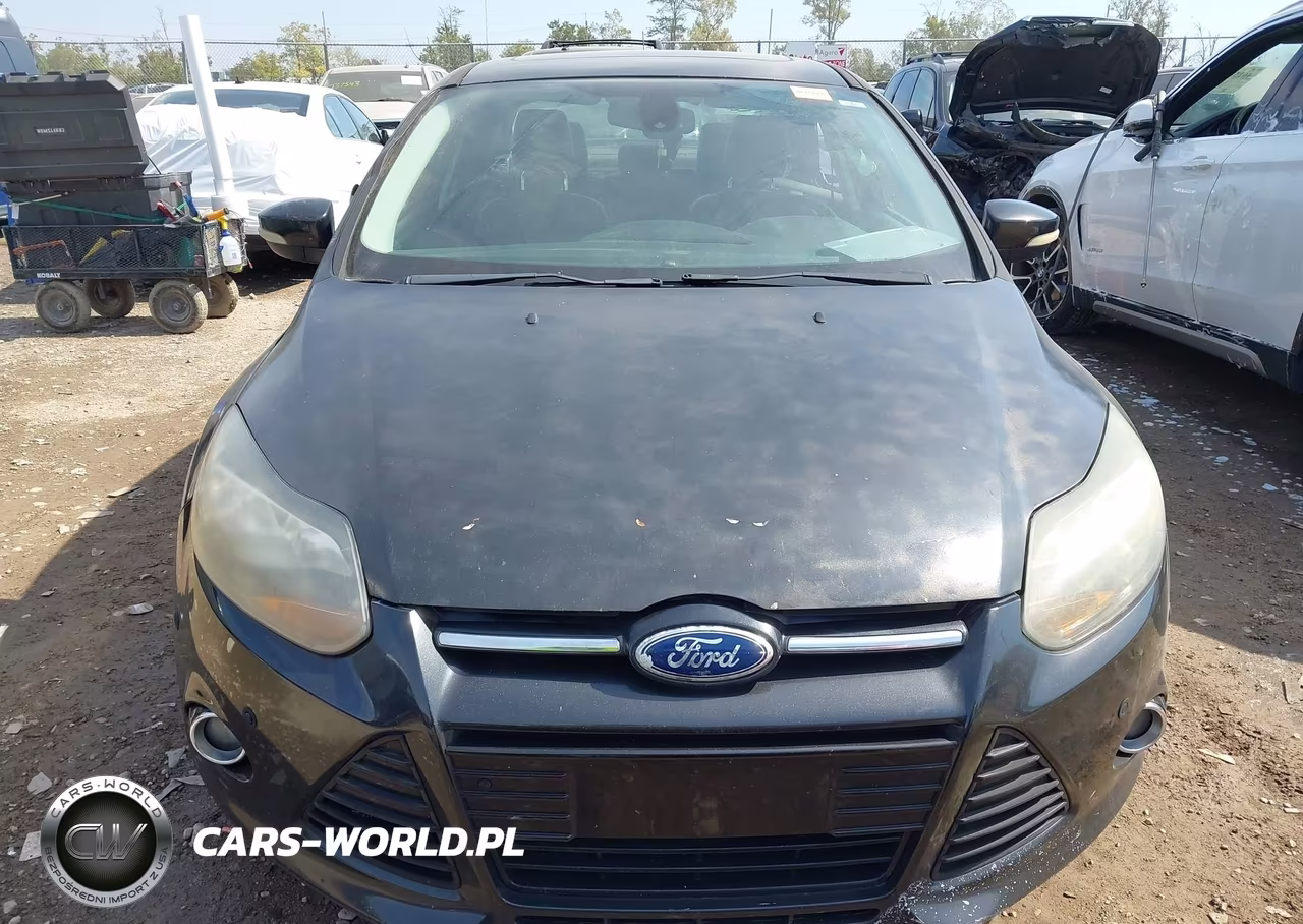 2012 Ford Focus Titanium VIN:1FAHP3J23CL370416 - 12