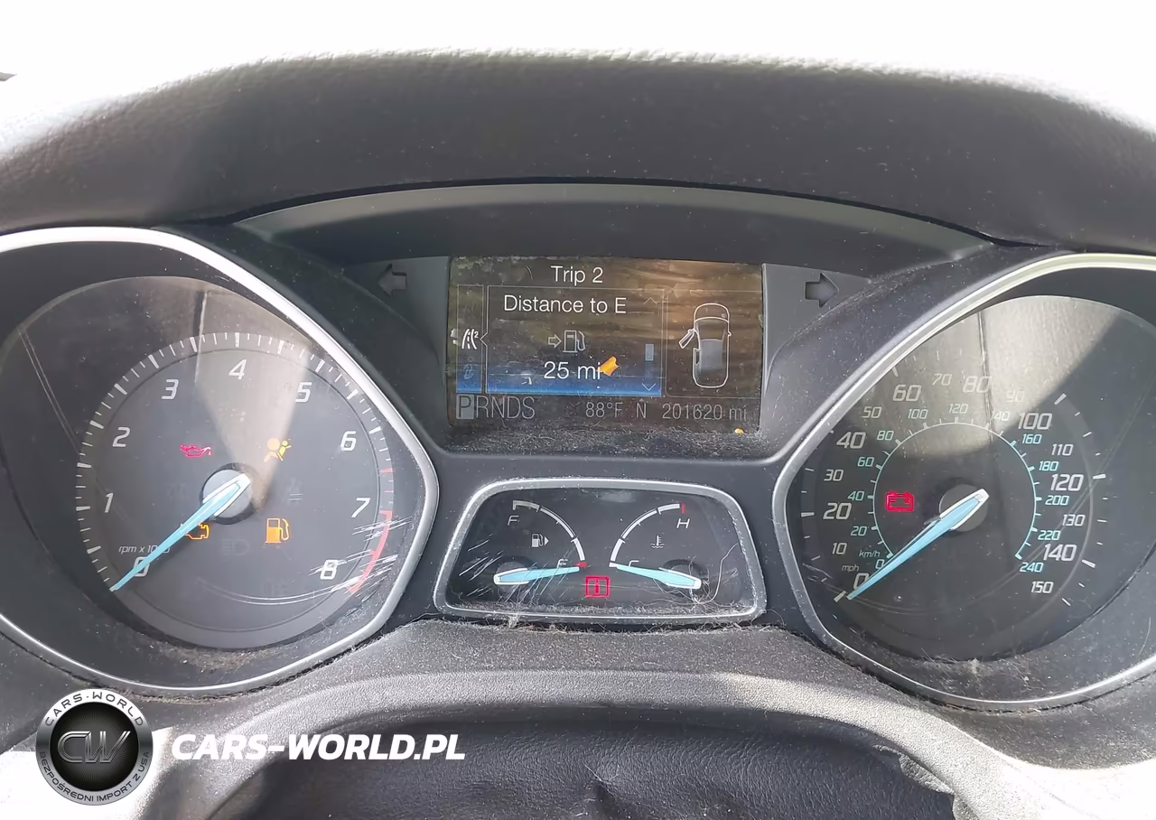 2012 Ford Focus Titanium VIN:1FAHP3J23CL370416 - 7