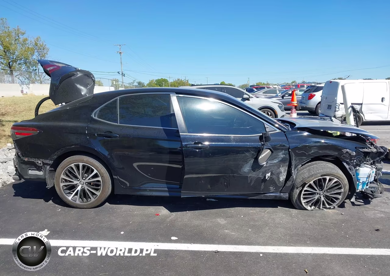 2018 Toyota Camry Se VIN:4T1B11HK5JU576142 - 13
