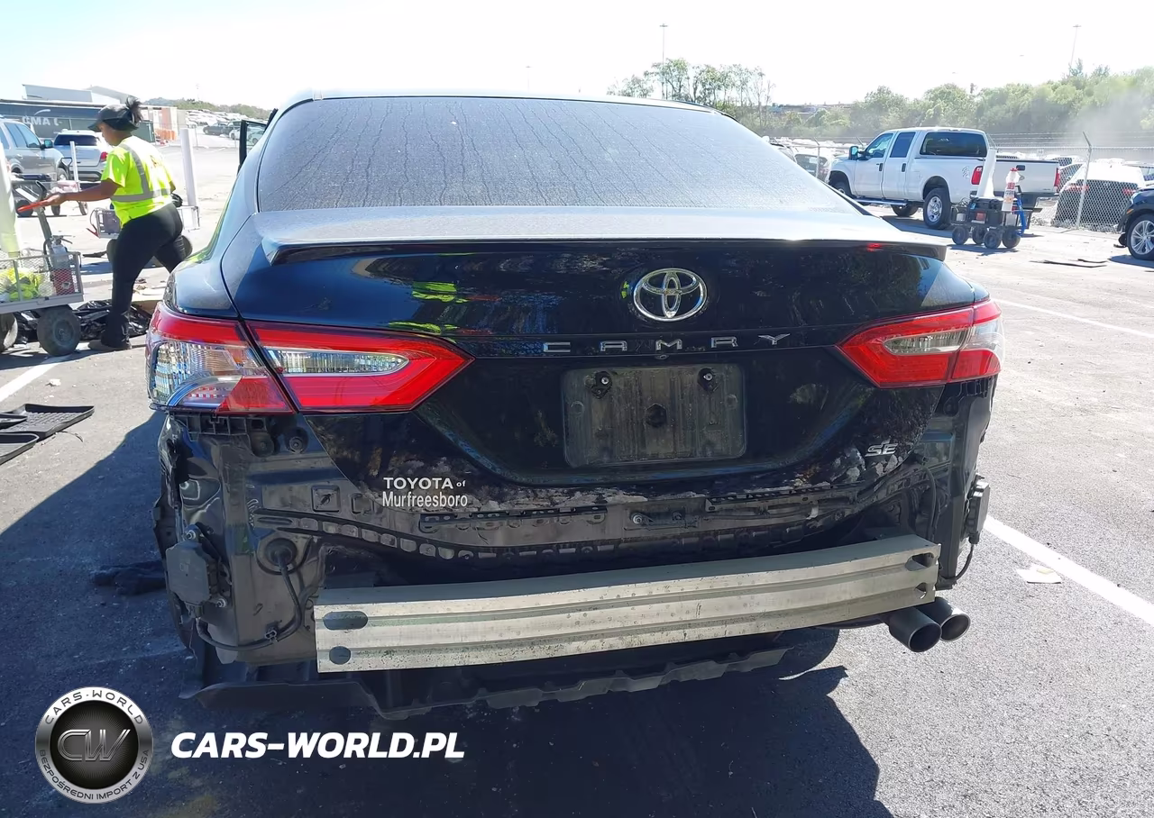 2018 Toyota Camry Se VIN:4T1B11HK5JU576142 - 16