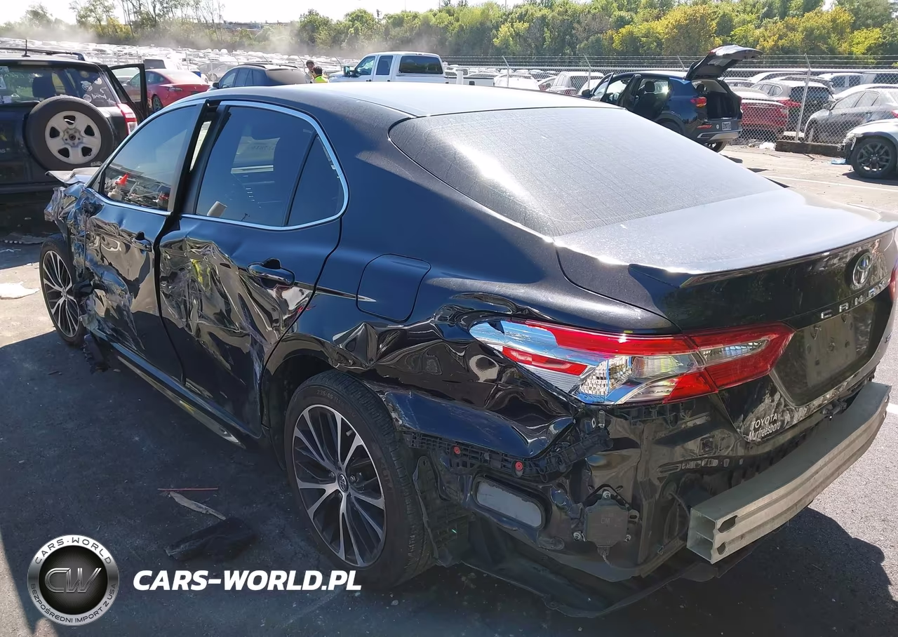 2018 Toyota Camry Se VIN:4T1B11HK5JU576142 - 3