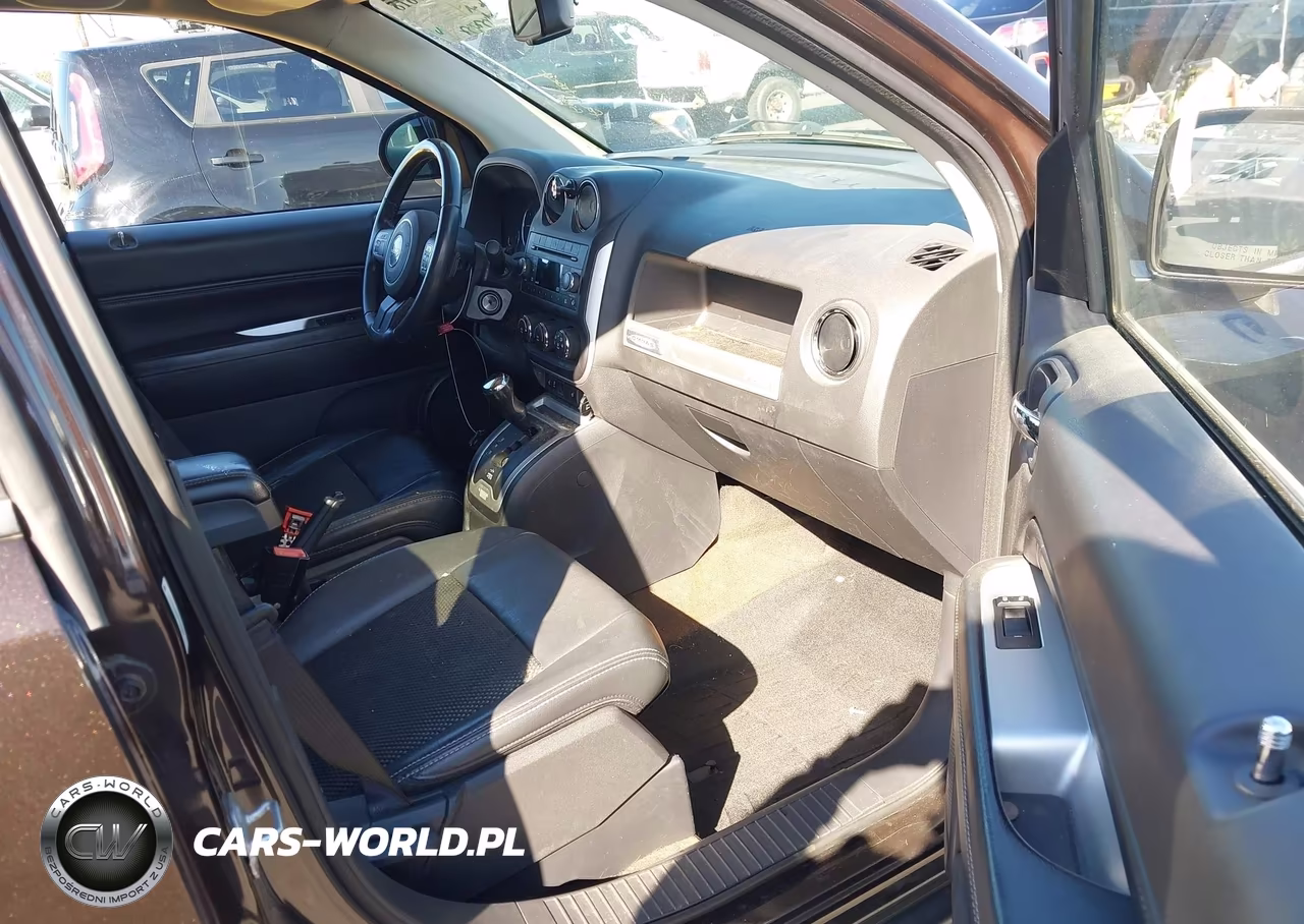 2014 Jeep Compass Latitude VIN:1C4NJDEB0ED714067 - 5