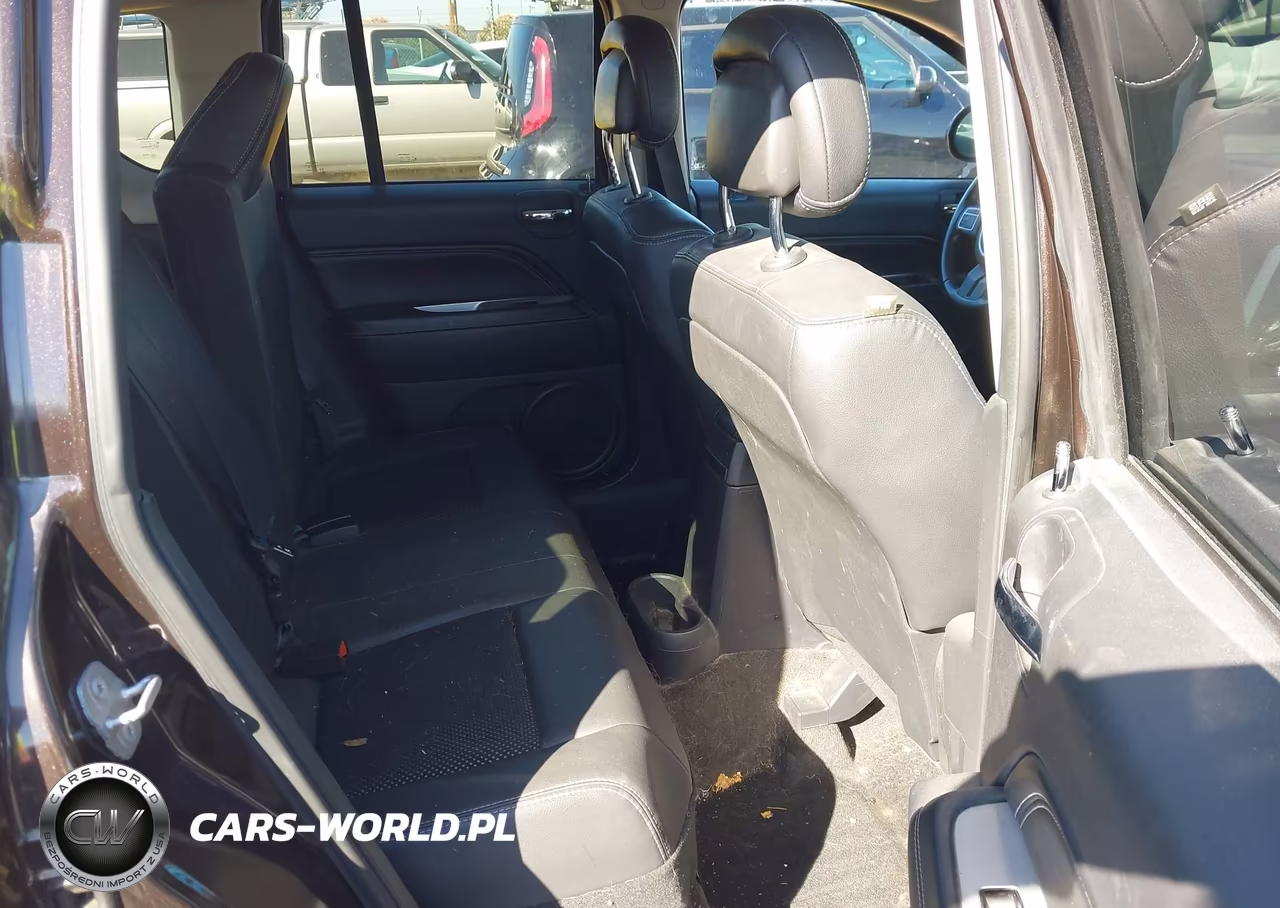 2014 Jeep Compass Latitude VIN:1C4NJDEB0ED714067 - 8