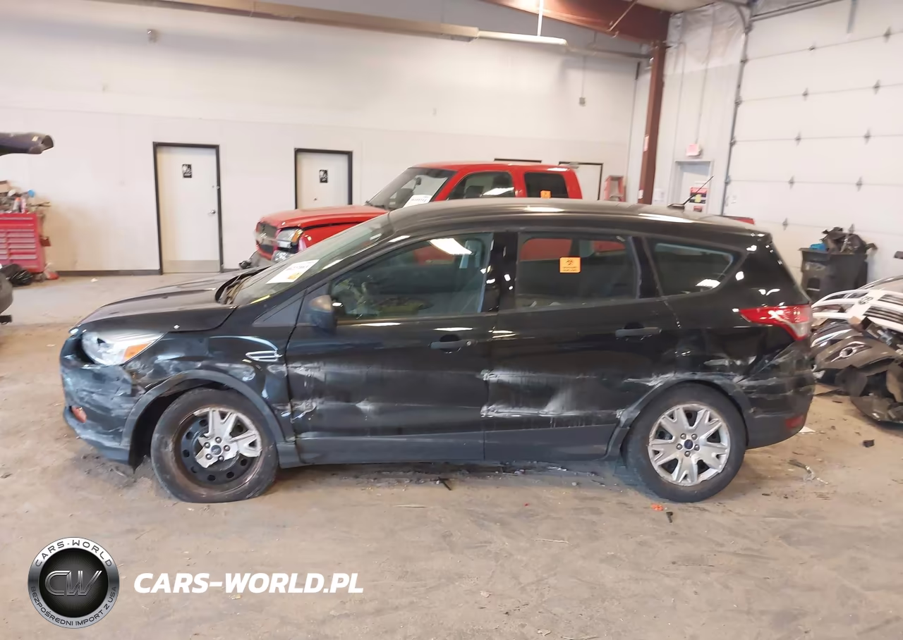 2013 Ford Escape S VIN:1FMCU0F73DUC92095 - 14